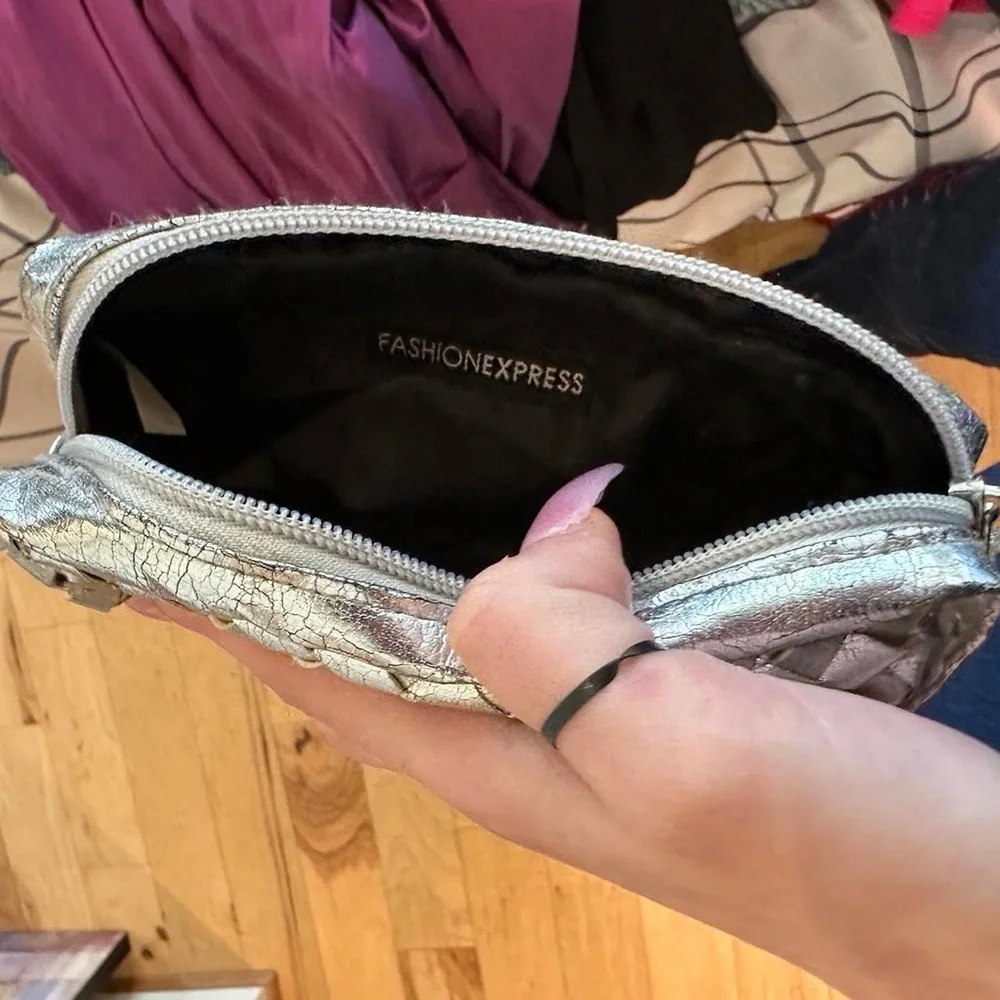 Chic Silver Woven Women's Clutch